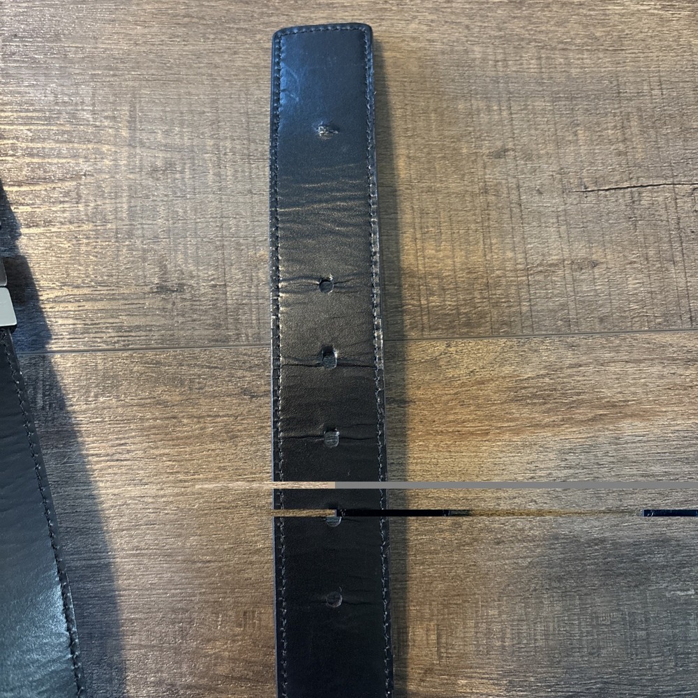 Kenneth Cole Reaction  Reversible Black and Brown Leather Belt - Size 42 - Picture 5 of 6